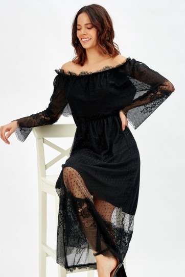 Yaka Kol Ucu Etek Dantel Abiye Elbise